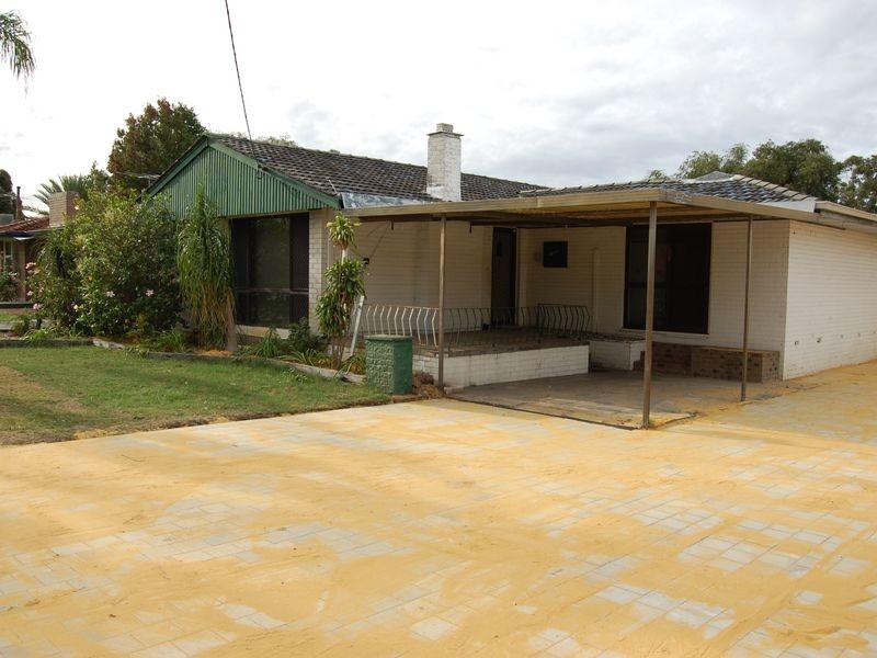 15 Treave Street, Cloverdale WA 6105