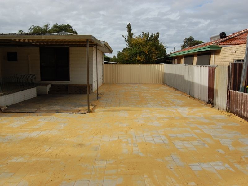 15 Treave Street, Cloverdale WA 6105