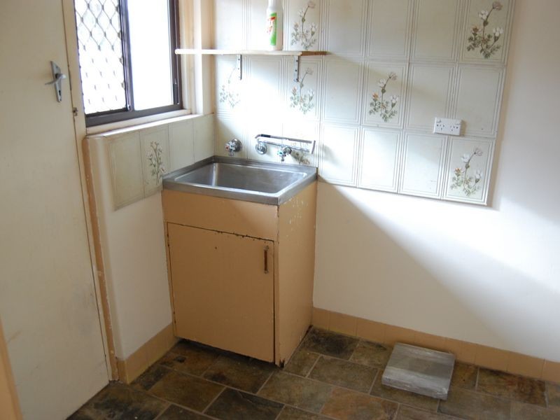 15 Treave Street, Cloverdale WA 6105