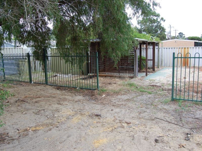 15 Treave Street, Cloverdale WA 6105