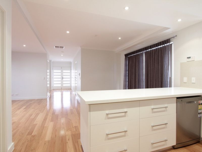 2/48 Leonard Street, Victoria Park WA 6100