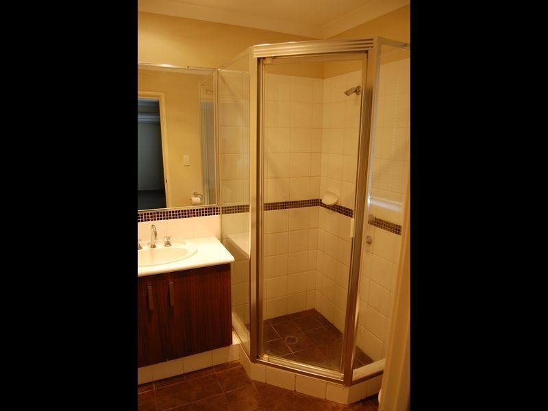 33A Wyndham Street, St James WA 6102