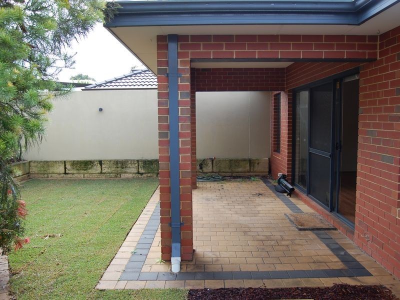 33A Wyndham Street, St James WA 6102