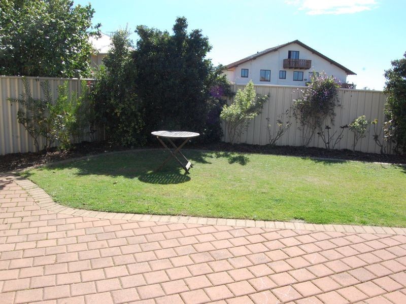 10C Tandy Street, Salter Point WA 6152