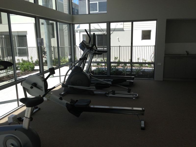 8/148-154 Railway Parade, Queens Park WA 6107