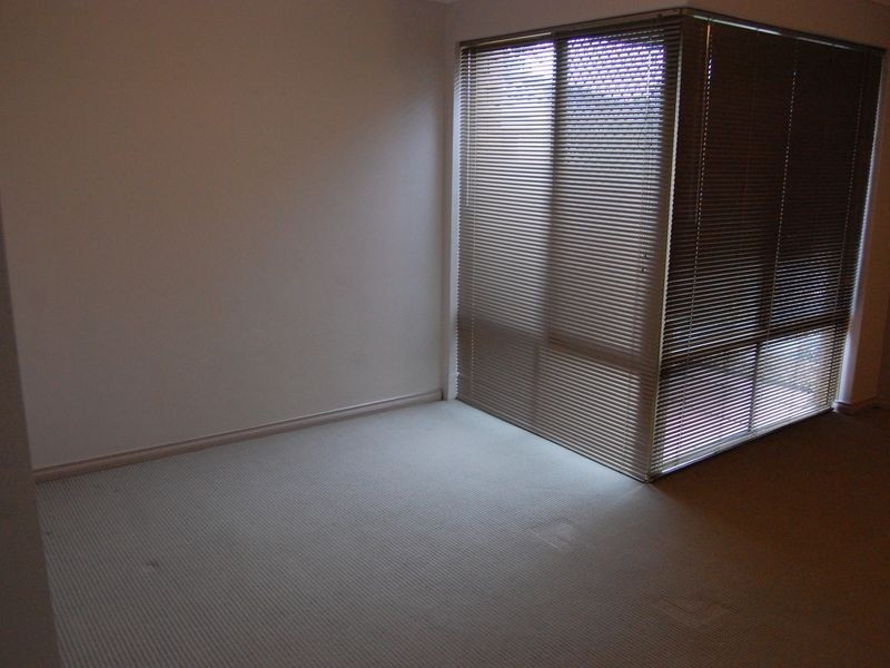 6 Williamson Lane, Stratton WA 6056