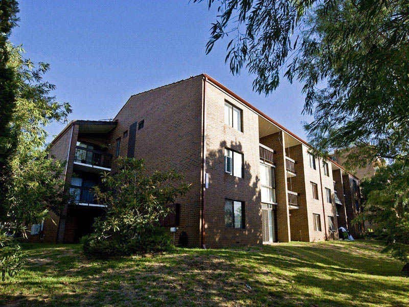1/76 King George Street, Victoria Park WA 6100