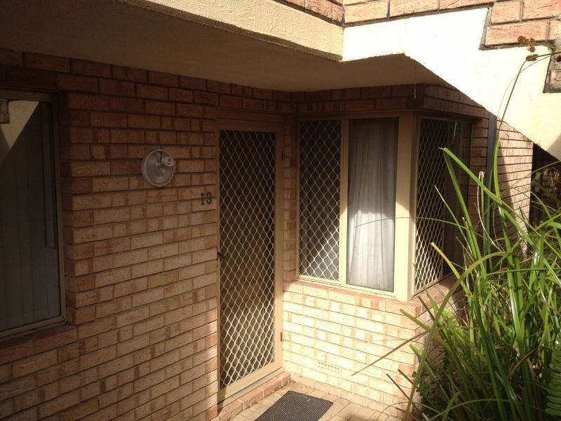 13/2 Mitchell Street, Bentley WA 6102