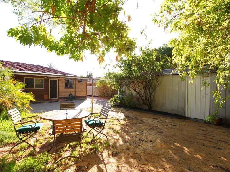 12A Paltridge Avenue, Carlisle WA 6101