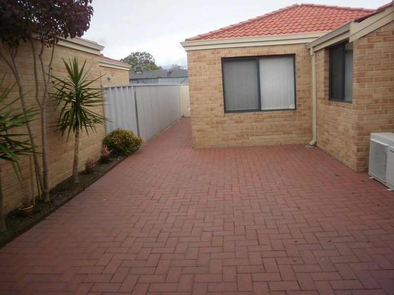 5/14 Stephen Street, Queens Park WA 6107