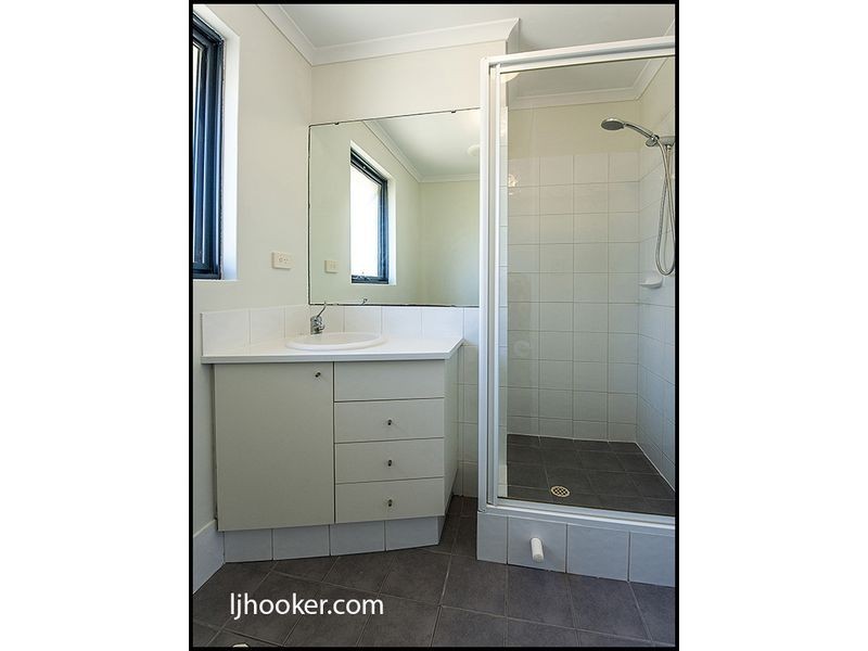 8/53 Woodloes Street, Cannington WA 6107