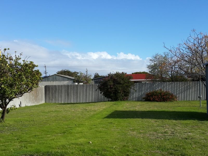 27 Lynstead Street, Beckenham WA 6107