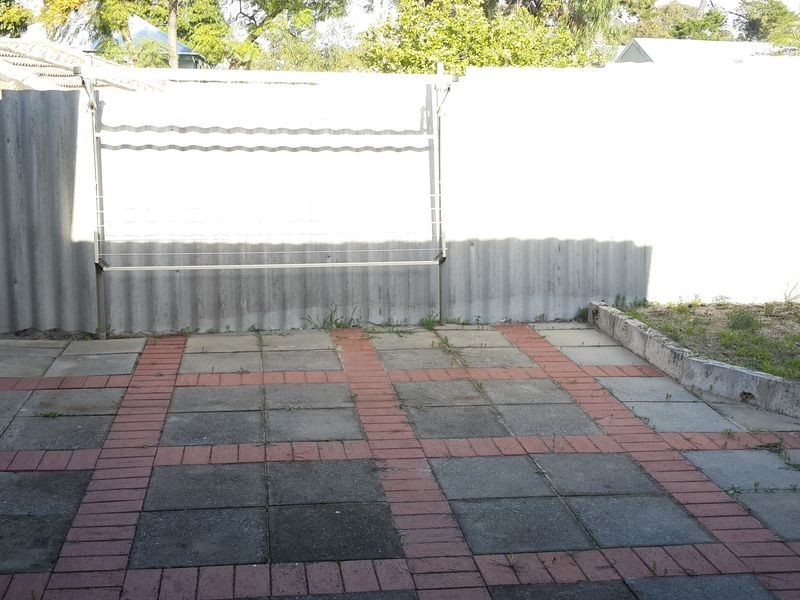 2/225 Berwick Street, Victoria Park WA 6100