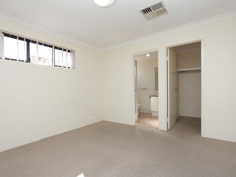 3/342 Flinders Street, Nollamara WA 6061