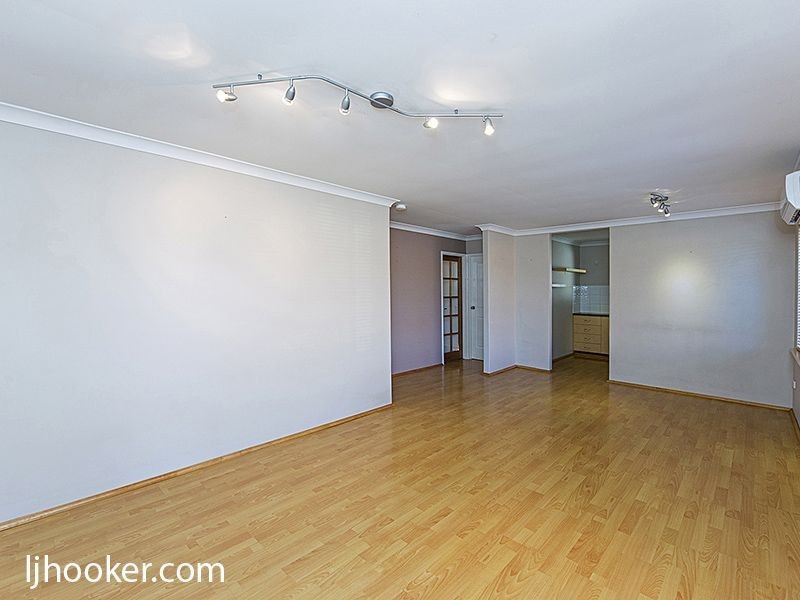 4/12 Kaliamba Court, Cannington WA 6107
