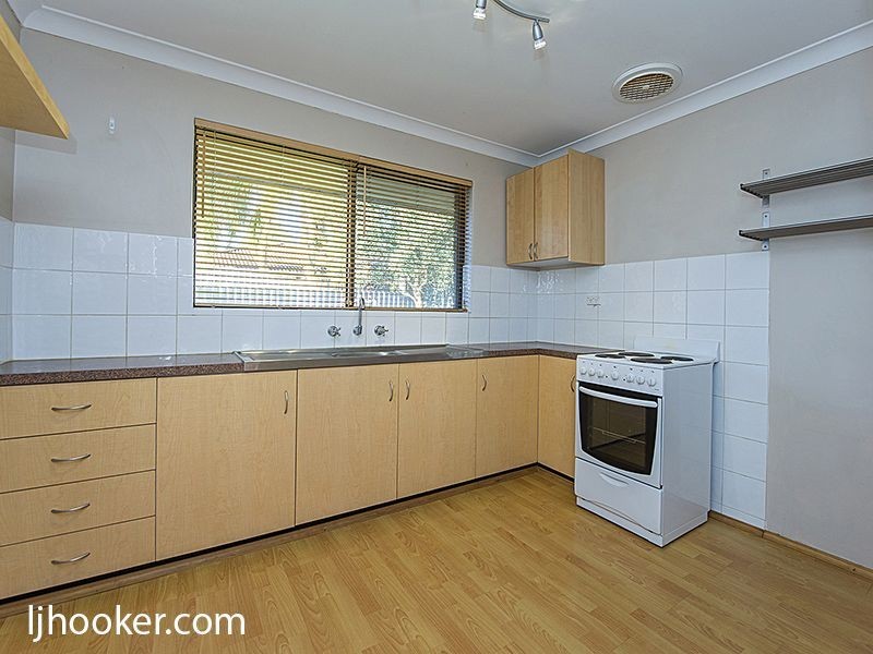 4/12 Kaliamba Court, Cannington WA 6107