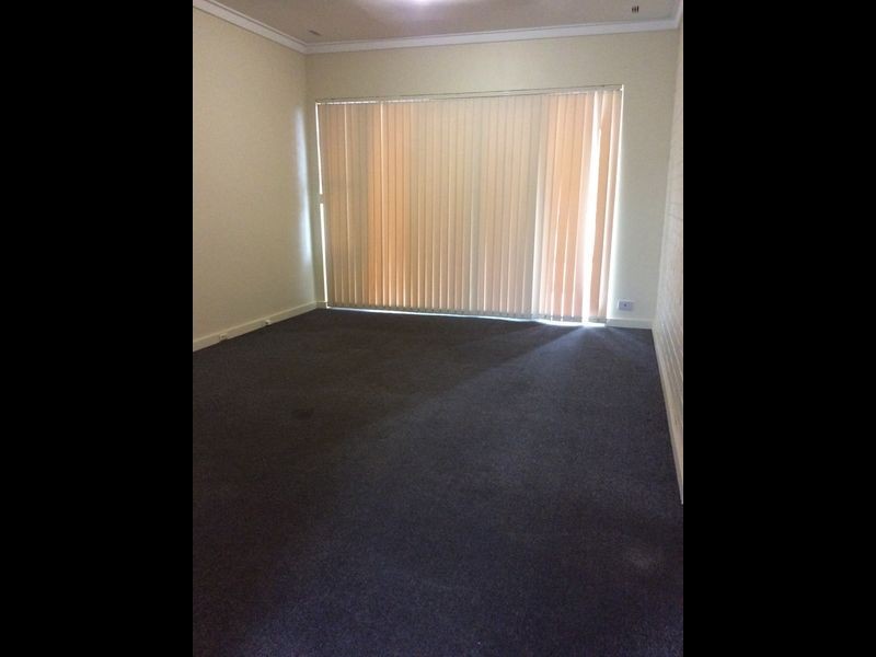 4/307 Wharf Street, Queens Park WA 6107