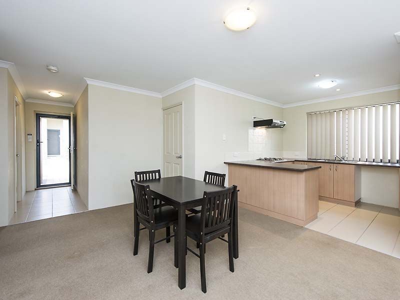 2/42 Norman Street, St James WA 6102