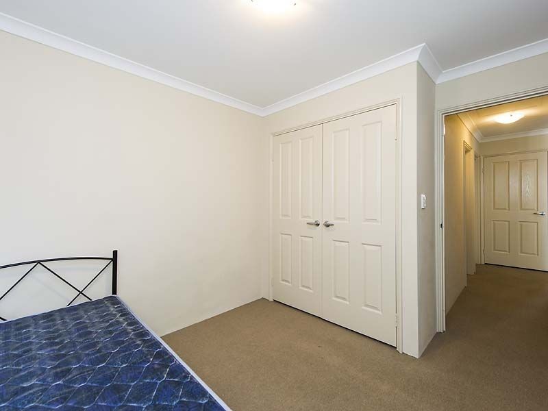 2/42 Norman Street, St James WA 6102