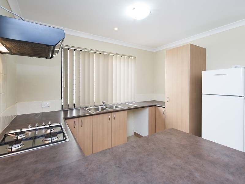 2/42 Norman Street, St James WA 6102