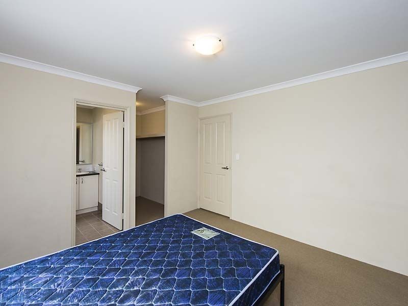 2/42 Norman Street, St James WA 6102