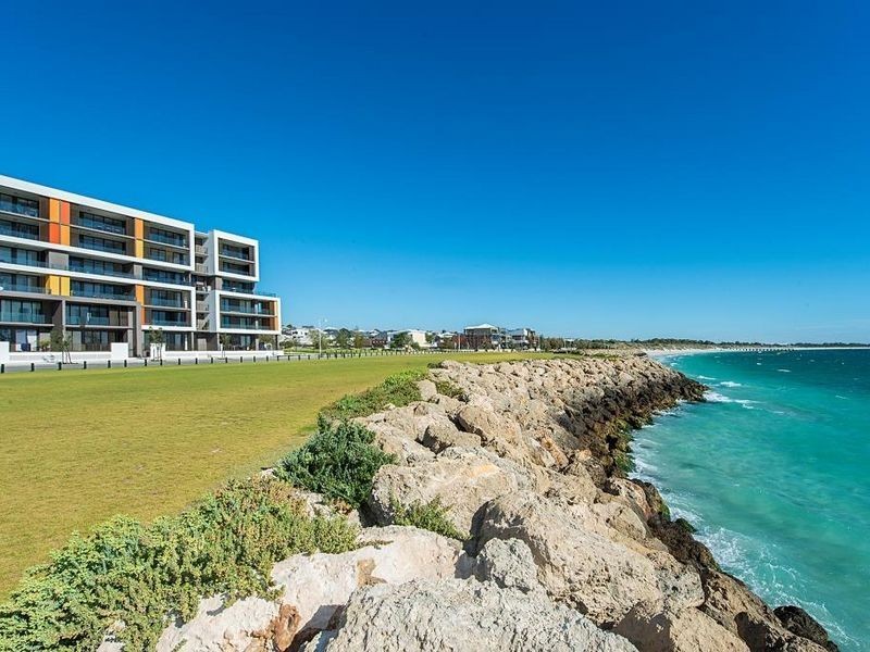 82/37 Orsino Boulevard, Coogee WA 6166