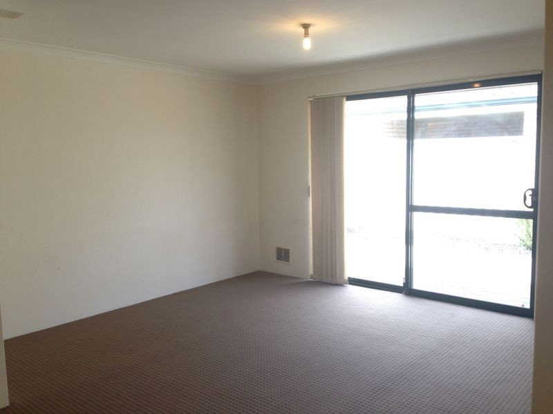 3/207 Sevenoaks Street, Cannington WA 6107