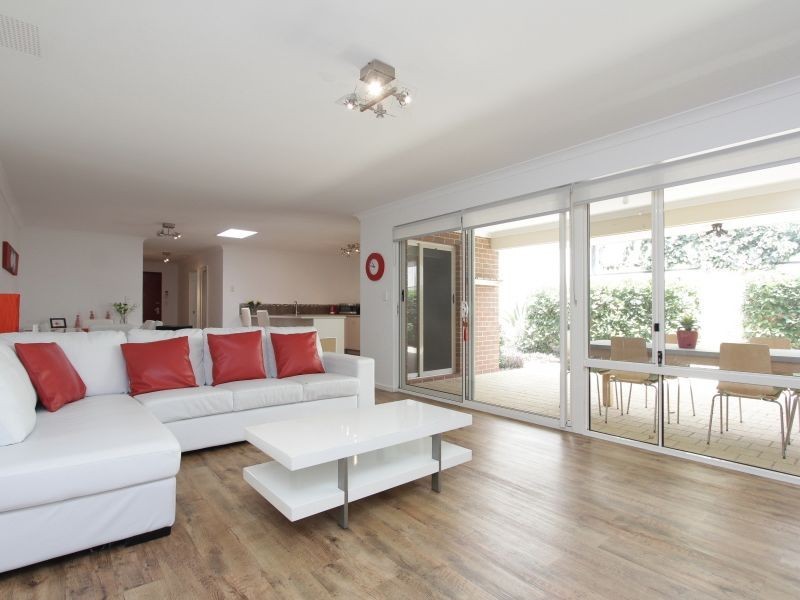 2/35 Langley Road, Bayswater WA 6053