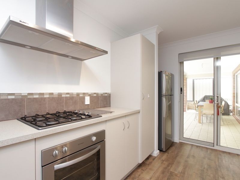 2/35 Langley Road, Bayswater WA 6053