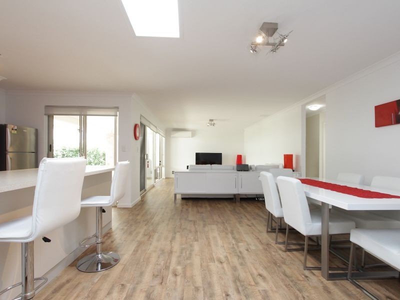 2/35 Langley Road, Bayswater WA 6053