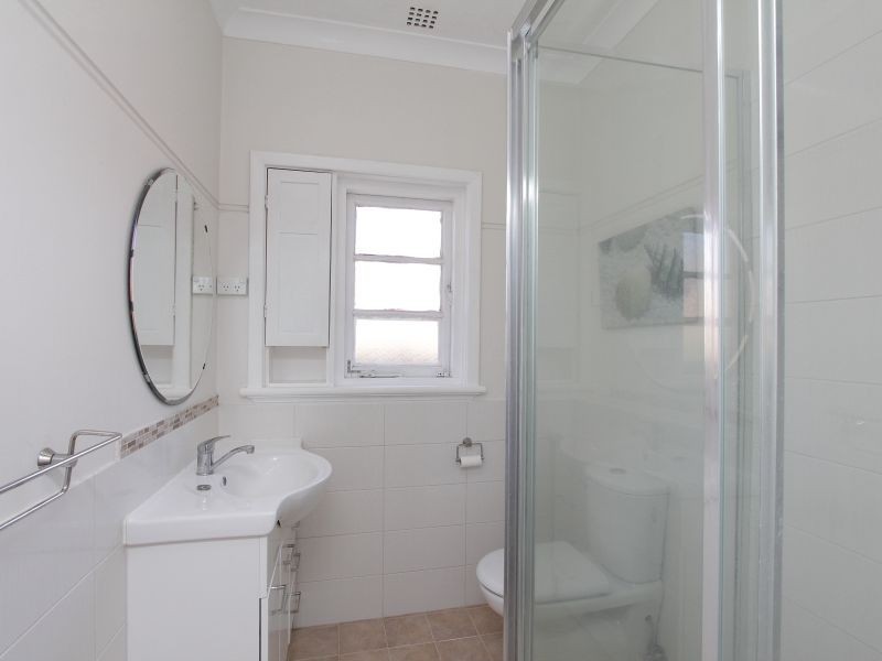 42 Wyndham Street, St James WA 6102