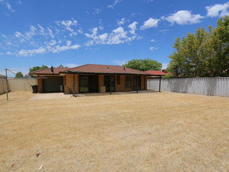 14 Rochester Avenue, Beckenham WA 6107