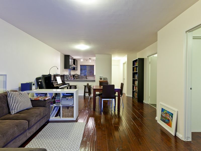 4/12 McMaster Street, Victoria Park WA 6100