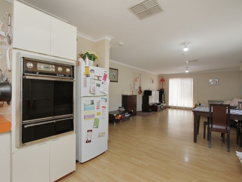 2/114 Wright Street, Kewdale WA 6105