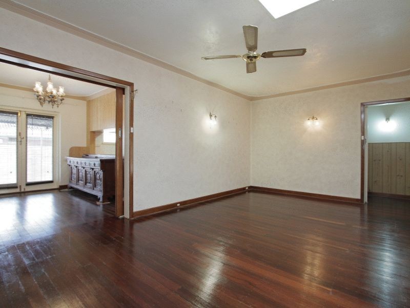 76 James Street, Gosnells WA 6110