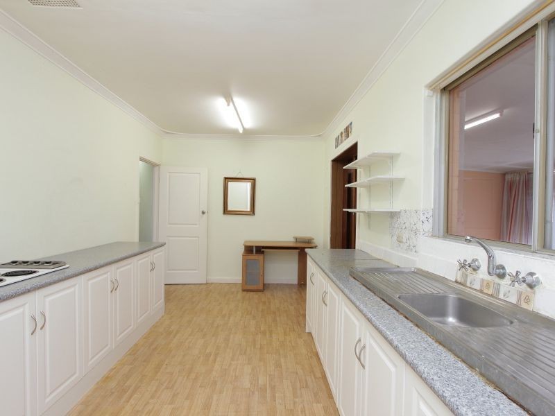 56B Spring Road, Thornlie WA 6108