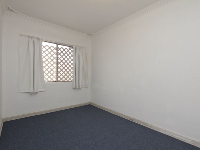 56B Spring Road, Thornlie WA 6108