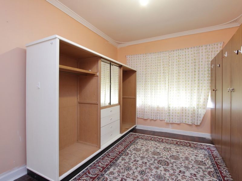 56B Spring Road, Thornlie WA 6108