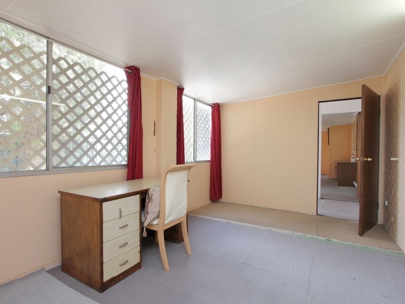 56B Spring Road, Thornlie WA 6108