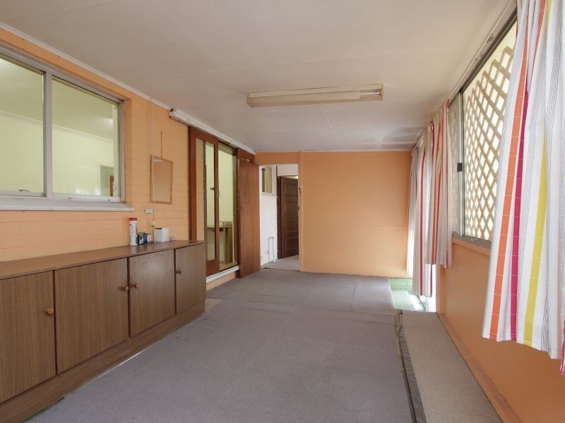 56B Spring Road, Thornlie WA 6108