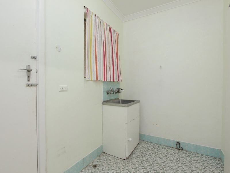 56B Spring Road, Thornlie WA 6108