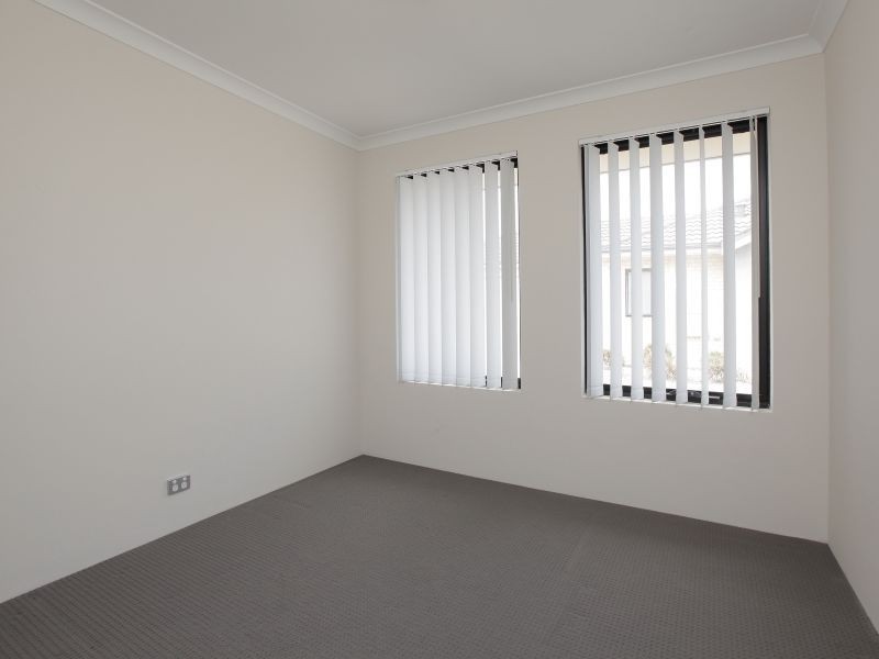 6/7 Stockman Way, Cannington WA 6107