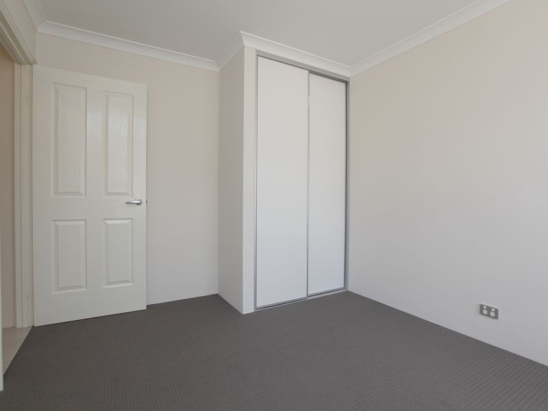6/7 Stockman Way, Cannington WA 6107
