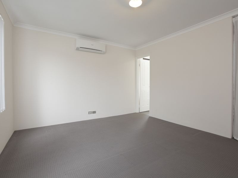 6/7 Stockman Way, Cannington WA 6107