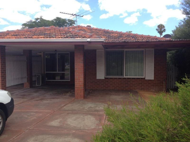 17B Fleming Avenue, Wilson WA 6107