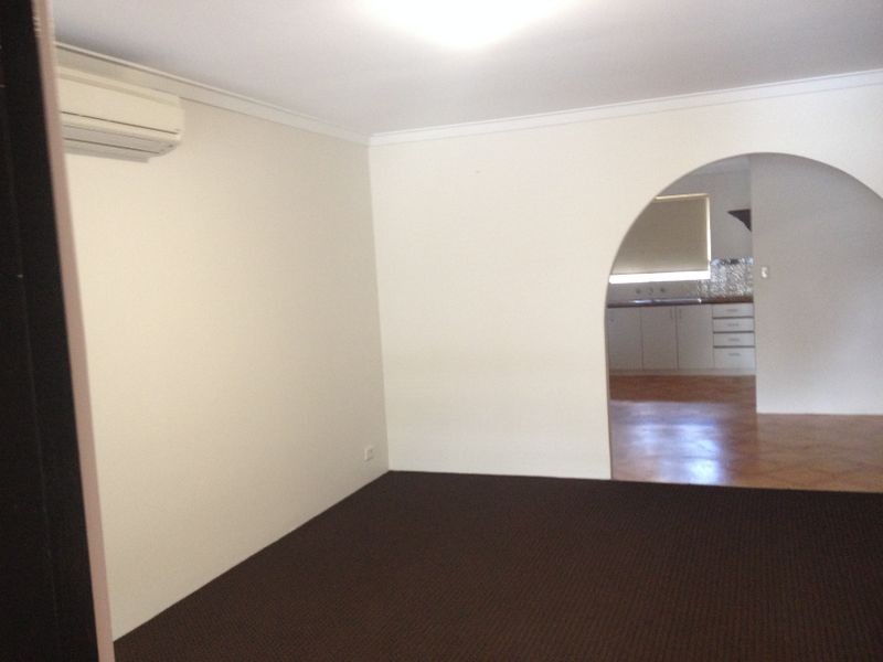 17B Fleming Avenue, Wilson WA 6107
