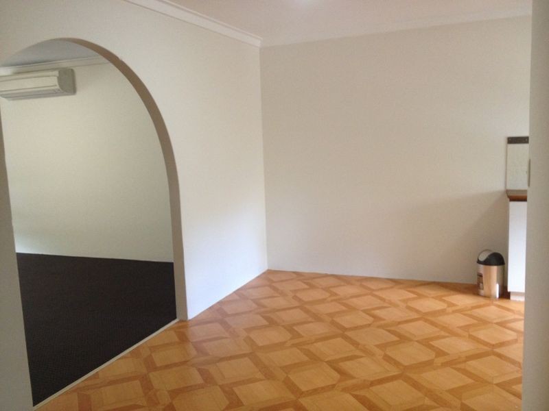 17B Fleming Avenue, Wilson WA 6107