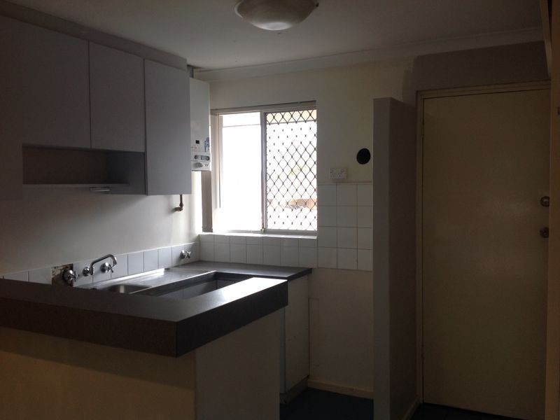 8/5 Welshpool Road, St James WA 6102