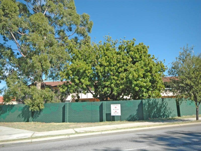 8/5 Welshpool Road, St James WA 6102