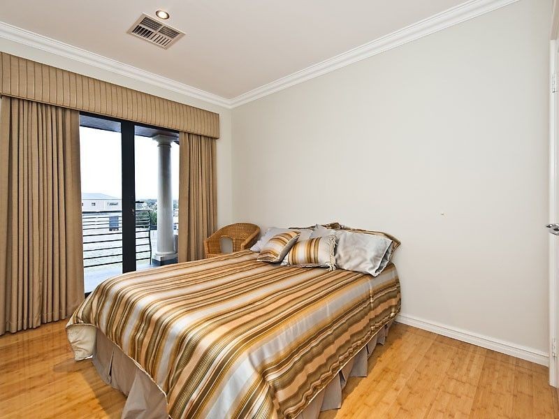 1 Darch Street, Yokine WA 6060